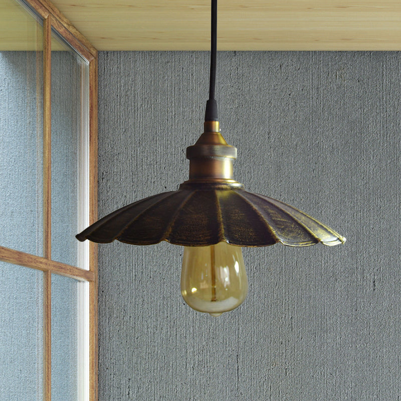 1-Light Pendant Light Fixture Rustic Scalloped Metallic Hanging Lamp in Bronze, 10"/14"/16.5" Width Clearhalo 'Art Deco Pendants' 'Cast Iron' 'Ceiling Lights' 'Ceramic' 'Crystal' 'Industrial Pendants' 'Industrial' 'Metal' 'Middle Century Pendants' 'Pendant Lights' 'Pendants' 'Tiffany' Lighting' 603351