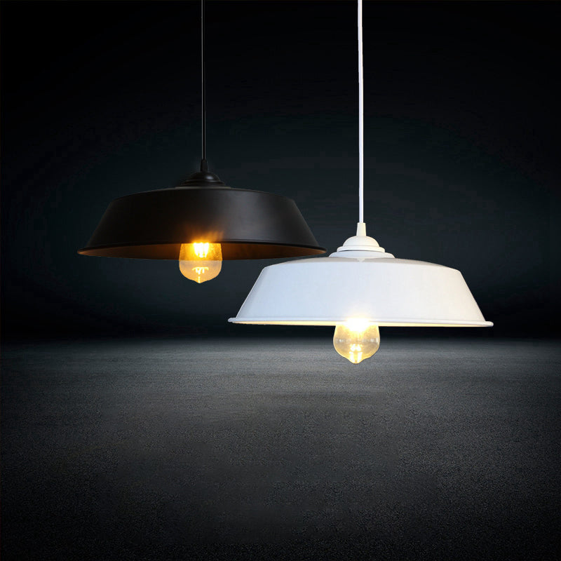 1 Light Barn Pendant Lamp Farmhouse Black/White Metal Height Adjustable Hanging Ceiling Light for Bar Clearhalo 'Art Deco Pendants' 'Black' 'Cast Iron' 'Ceiling Lights' 'Ceramic' 'Crystal' 'Industrial Pendants' 'Industrial' 'Metal' 'Middle Century Pendants' 'Pendant Lights' 'Pendants' 'Rustic Pendants' 'Tiffany' Lighting' 60359