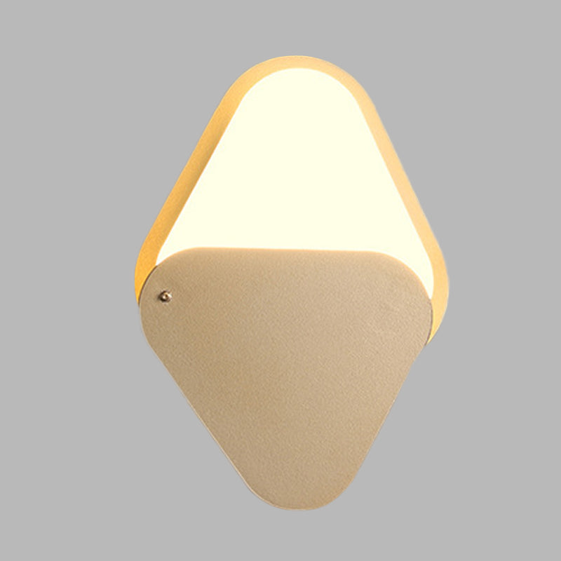Metal Triangle Wall Lighting Fixture Simple LED Gold Wall Mount Sconce with Rotatable Design for Bedroom Clearhalo 'Cast Iron' 'Glass' 'Industrial' 'Modern wall lights' 'Modern' 'Tiffany' 'Traditional wall lights' 'Wall Lamps & Sconces' 'Wall Lights' Lighting' 732017