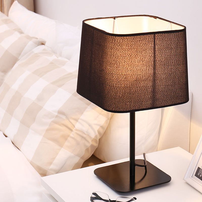 Simplicity 1 Bulb Night Table Light Black Cuboid Plug-In Desk Lamp with Fabric Shade for Bedside Black Clearhalo 'Lamps' 'Table Lamps' Lighting' 734423