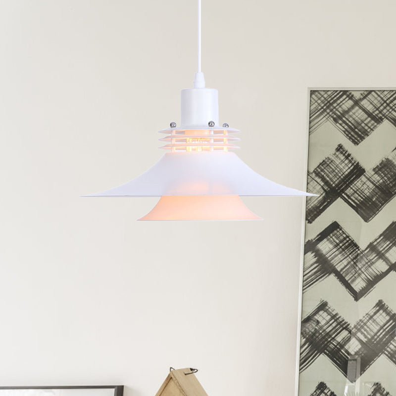 Metallic Flared Hanging Lamp 1 Light Industrial Indoor Pendant Light for Dining Room Clearhalo 'Art Deco Pendants' 'Cast Iron' 'Ceiling Lights' 'Ceramic' 'Crystal' 'Industrial Pendants' 'Industrial' 'Metal' 'Middle Century Pendants' 'Pendant Lights' 'Pendants' 'Tiffany' Lighting' 772242