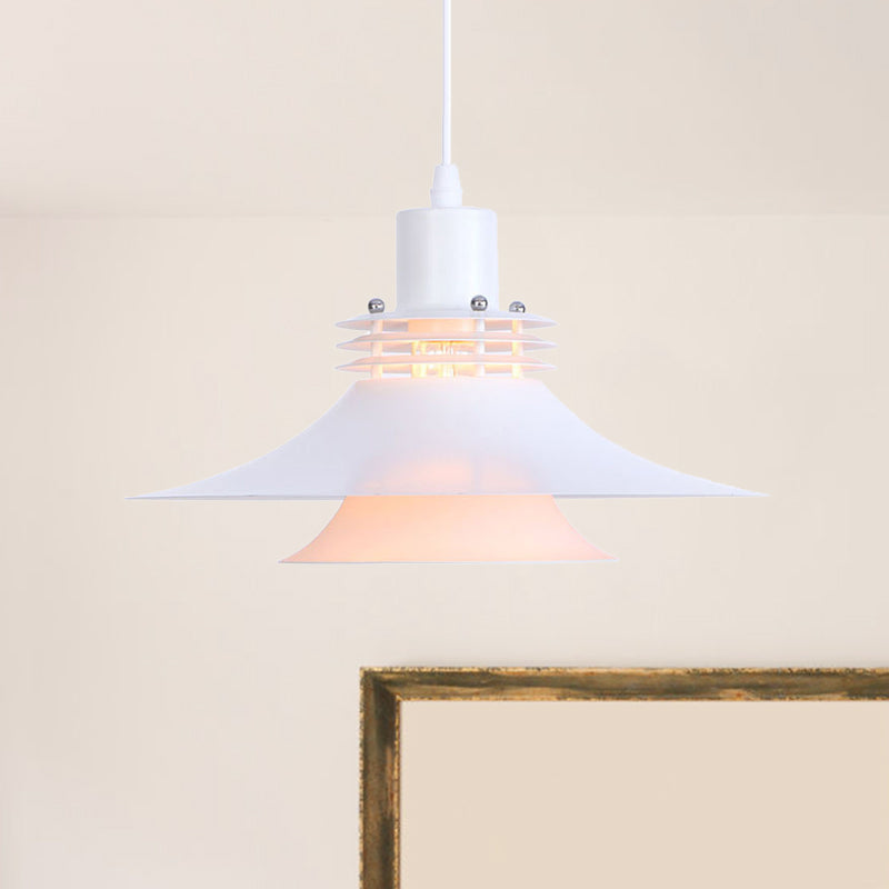 Metallic Flared Hanging Lamp 1 Light Industrial Indoor Pendant Light for Dining Room Clearhalo 'Art Deco Pendants' 'Cast Iron' 'Ceiling Lights' 'Ceramic' 'Crystal' 'Industrial Pendants' 'Industrial' 'Metal' 'Middle Century Pendants' 'Pendant Lights' 'Pendants' 'Tiffany' Lighting' 772243