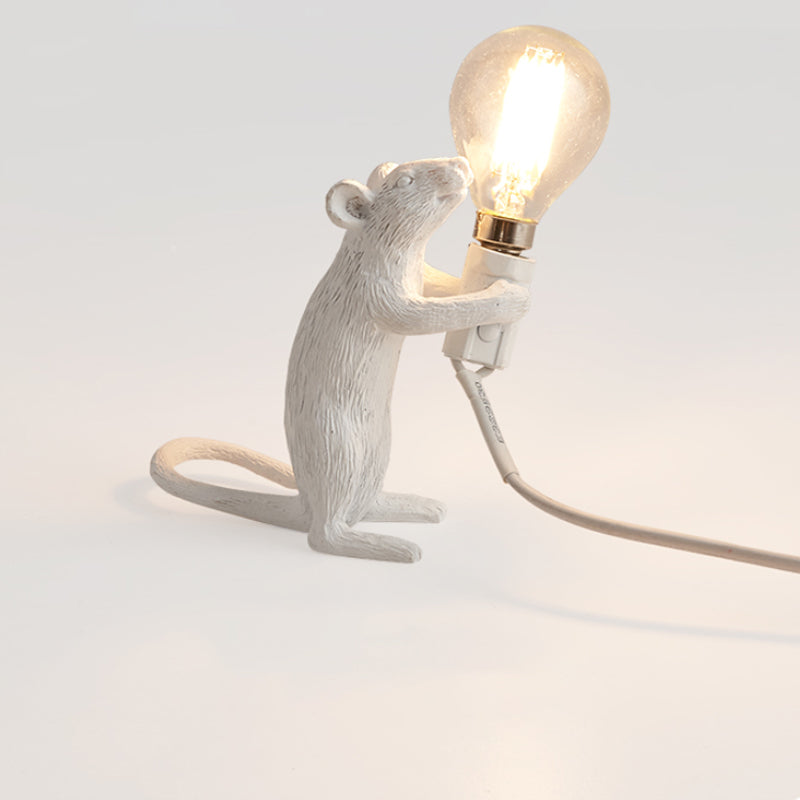 White Finish Mouse-Shape Table Lamp Nordic Style Resin 1 Head Restaurant Desk Lamp Clearhalo 'Lamps' 'Table Lamps' Lighting' 781929
