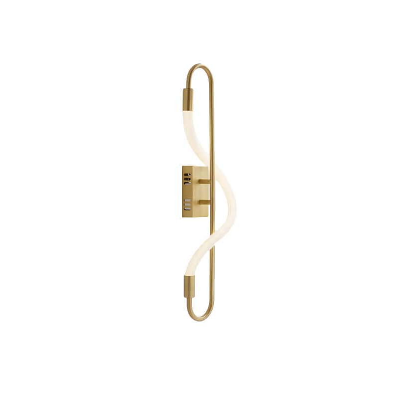 Simple LED Wall Lighting Ideas Gold Finish Oblong Wall Sconce with Tube Acrylic Shade Clearhalo 'Cast Iron' 'Glass' 'Industrial' 'Modern wall lights' 'Modern' 'Tiffany' 'Traditional wall lights' 'Wall Lamps & Sconces' 'Wall Lights' Lighting' 785970