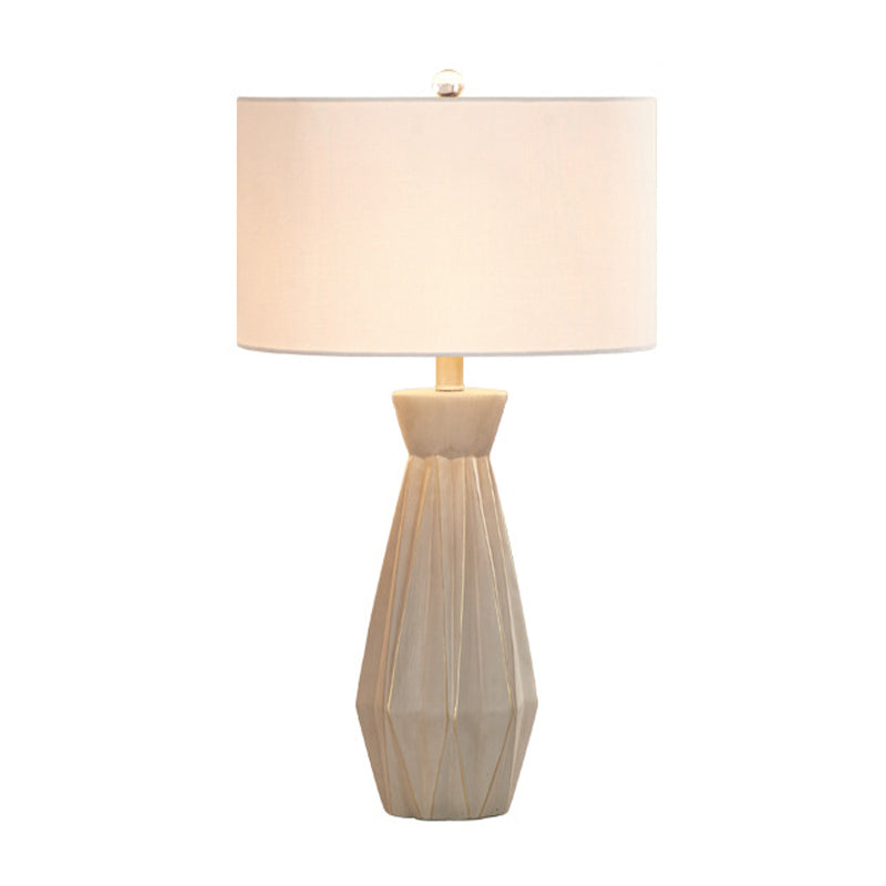Countryside Vase Table Light Single Bulb Ceramic Night Lighting with White/Beige Round Shade Clearhalo 'Lamps' 'Table Lamps' Lighting' 786174