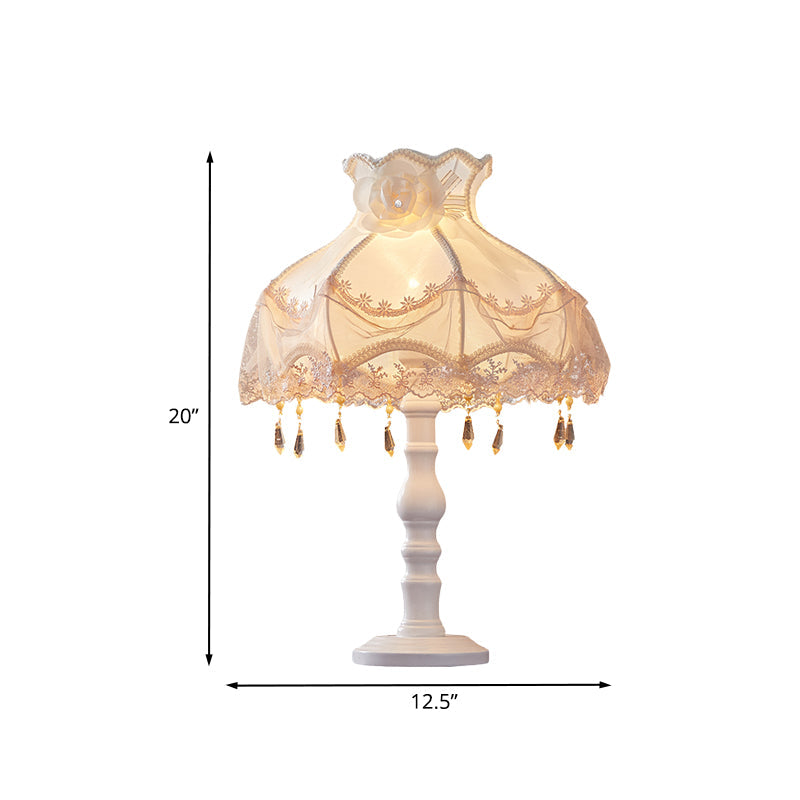 Flower/Lace Fabric Nightstand Light European 1-Head White Night Table Lighting with Draping for Living Room Clearhalo 'Lamps' 'Table Lamps' Lighting' 886383