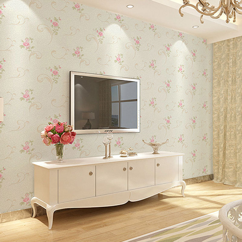 Fresh Tiny Flower Wallpaper Non-Woven Fabric Wall Covering for Coffee Shop, 33'L x 20.5"W White-Pink Clearhalo 'Country wall decor' 'Rustic' 'Wallpaper' Wall Decor' 926808