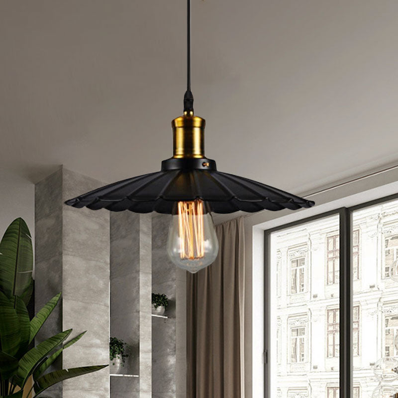 14"/16" Dia Industrial Scalloped Pendant Light 1 Head Metallic Ceiling Pendant Lamp in Black/White Clearhalo 'Art Deco Pendants' 'Black' 'Cast Iron' 'Ceiling Lights' 'Ceramic' 'Crystal' 'Industrial Pendants' 'Industrial' 'Metal' 'Middle Century Pendants' 'Pendant Lights' 'Pendants' 'Rustic Pendants' 'Tiffany' Lighting' 962168