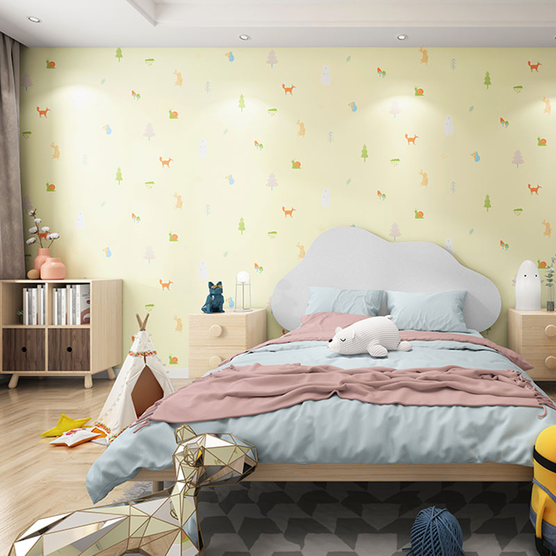 Contemporary Animal Wallpaper Roll for Children's Bedroom with Cartoon Animal Design in Pastel Color Yellow Clearhalo 'Wall Decor' 'Wallpaper' 984684