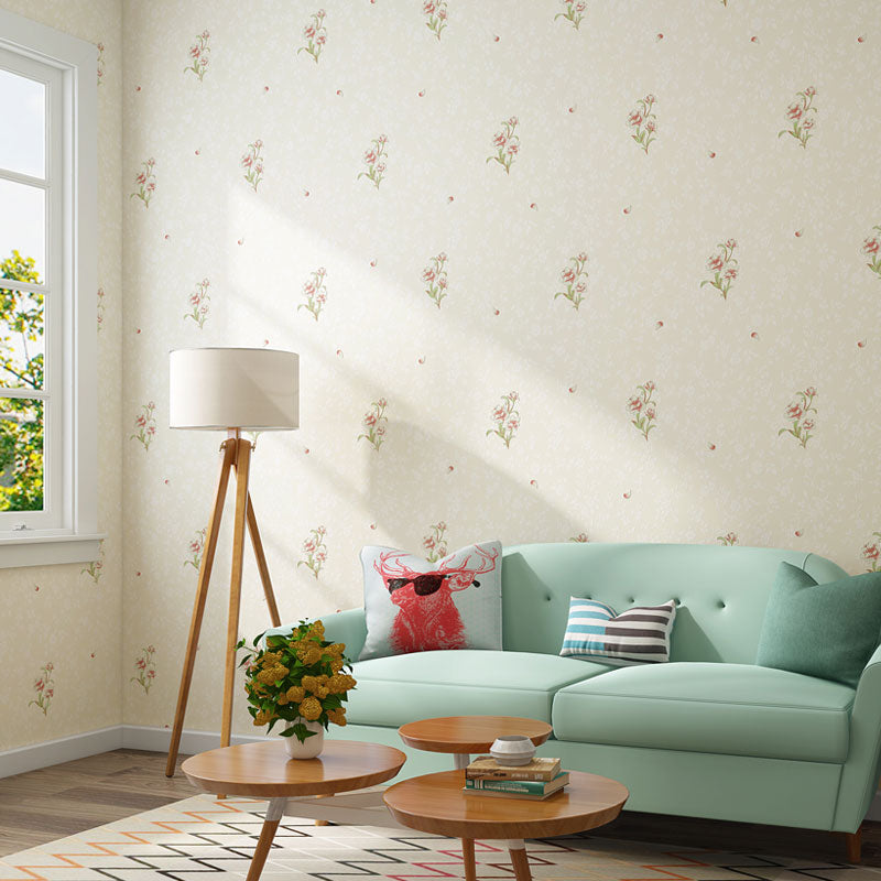 Dense Blossoms Design Wallpaper Decorative Wall Covering for Living Room, Non-Pasted Light Yellow Clearhalo 'Country wall decor' 'Rustic' 'Wallpaper' Wall Decor' 991824